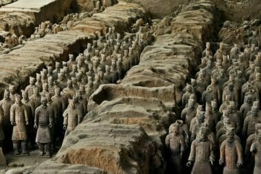পৃথিবীর গল্প: চীনে এগারো শত বছরের শাসনে দুই রাজবংশ